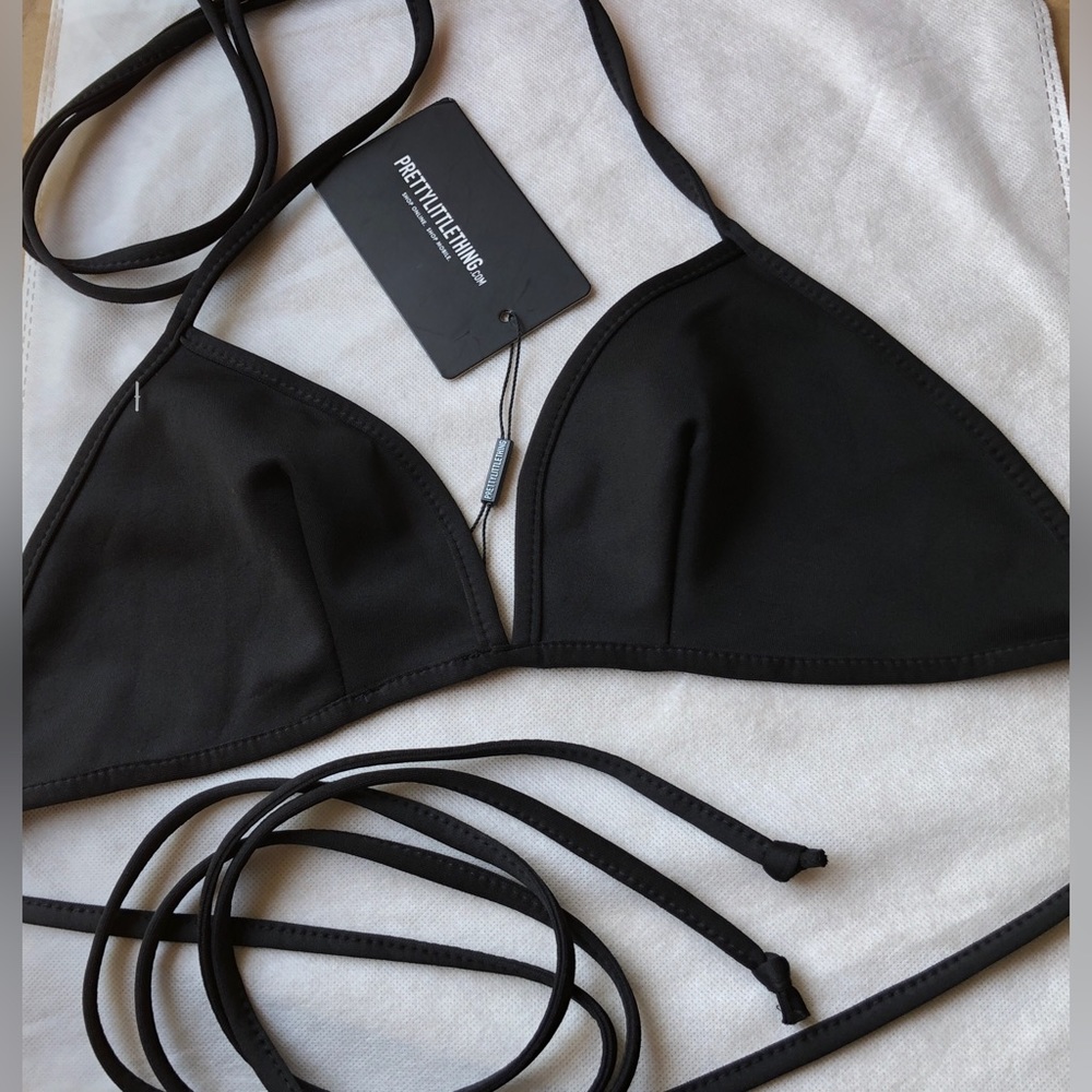 🔥4 For $20 Pretty Little Thing NWT Black Bikini Top💋 ( must bundle)